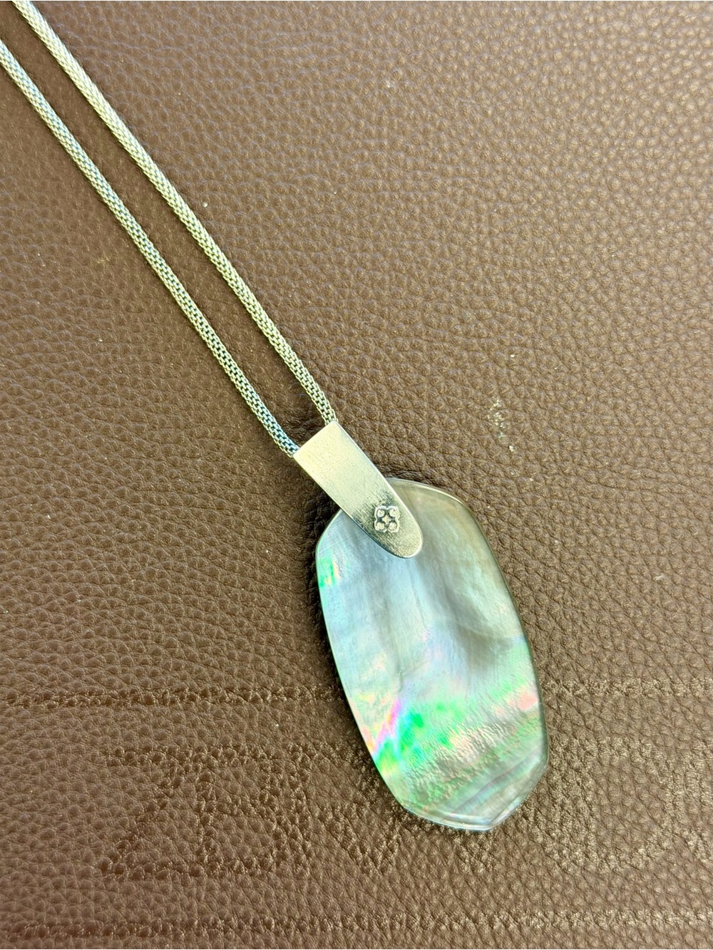 Kendra Scott Inez Necklace Black Mother of Pearl